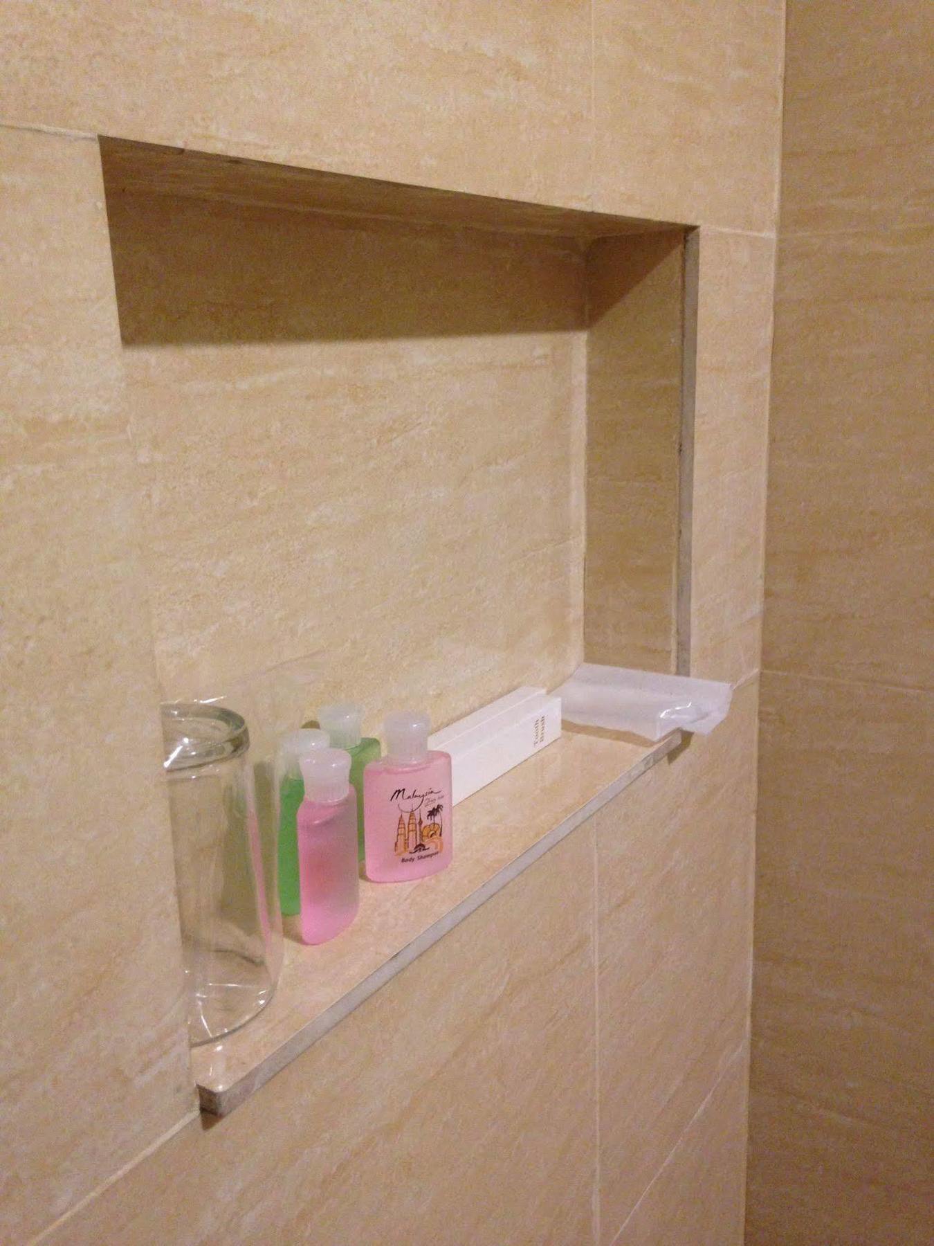 Century Hotel コタキナバル エクステリア 写真